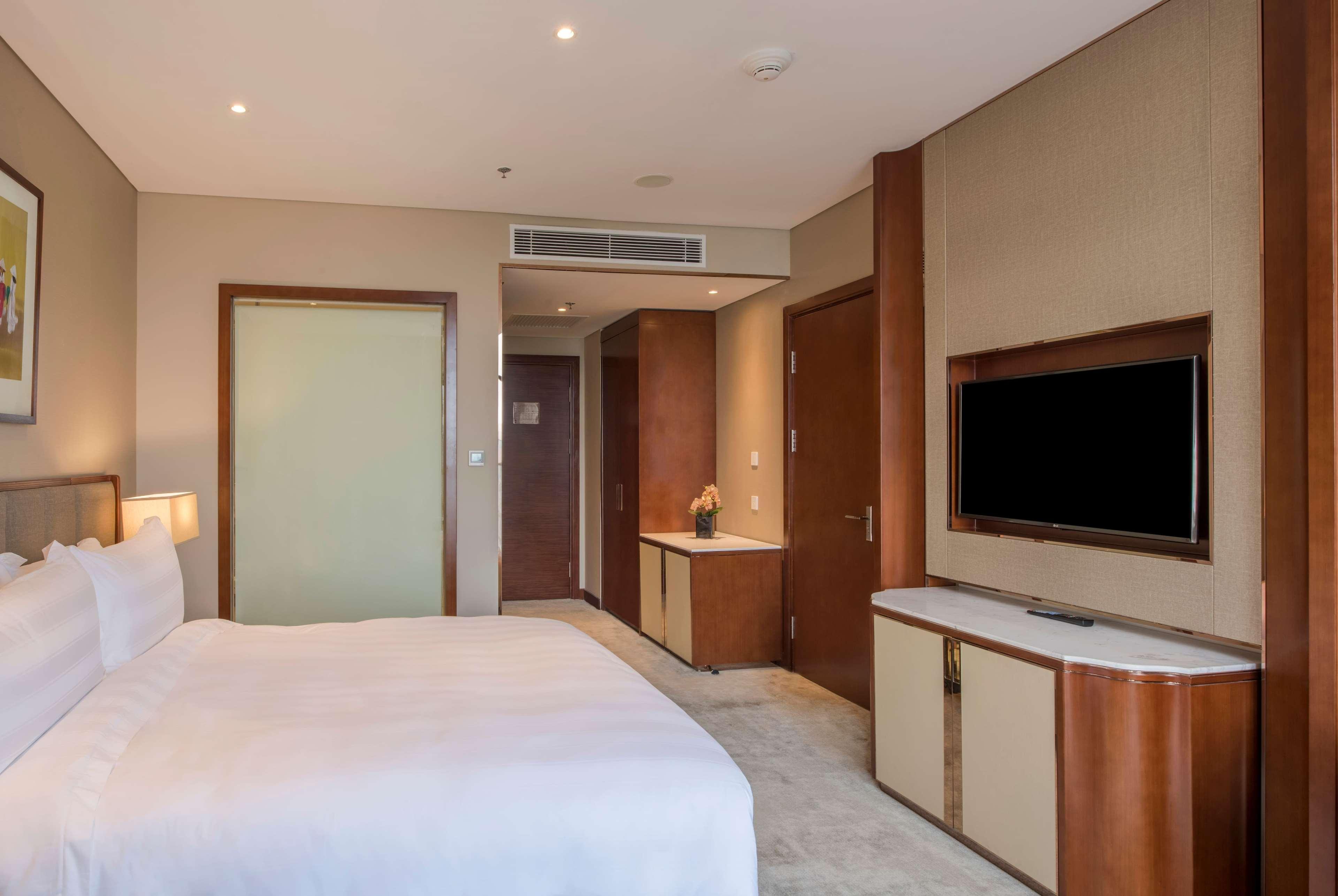 Wyndham Garden Hanoi Exterior photo